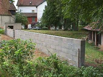 vegetable garden wall