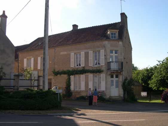Viliers sur Beuvron former blacksmith and caf� for sale